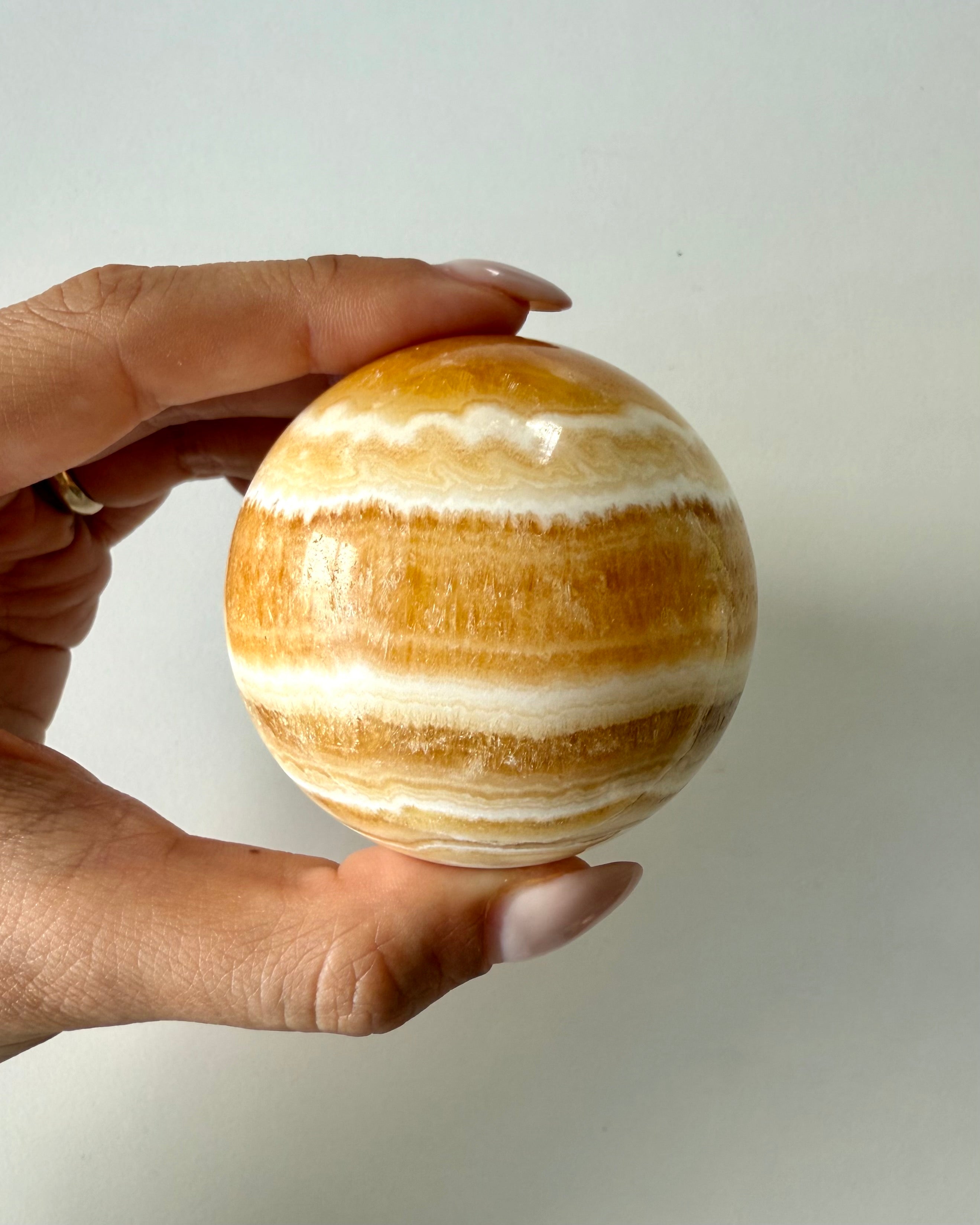 Sfera in Calcite Miele