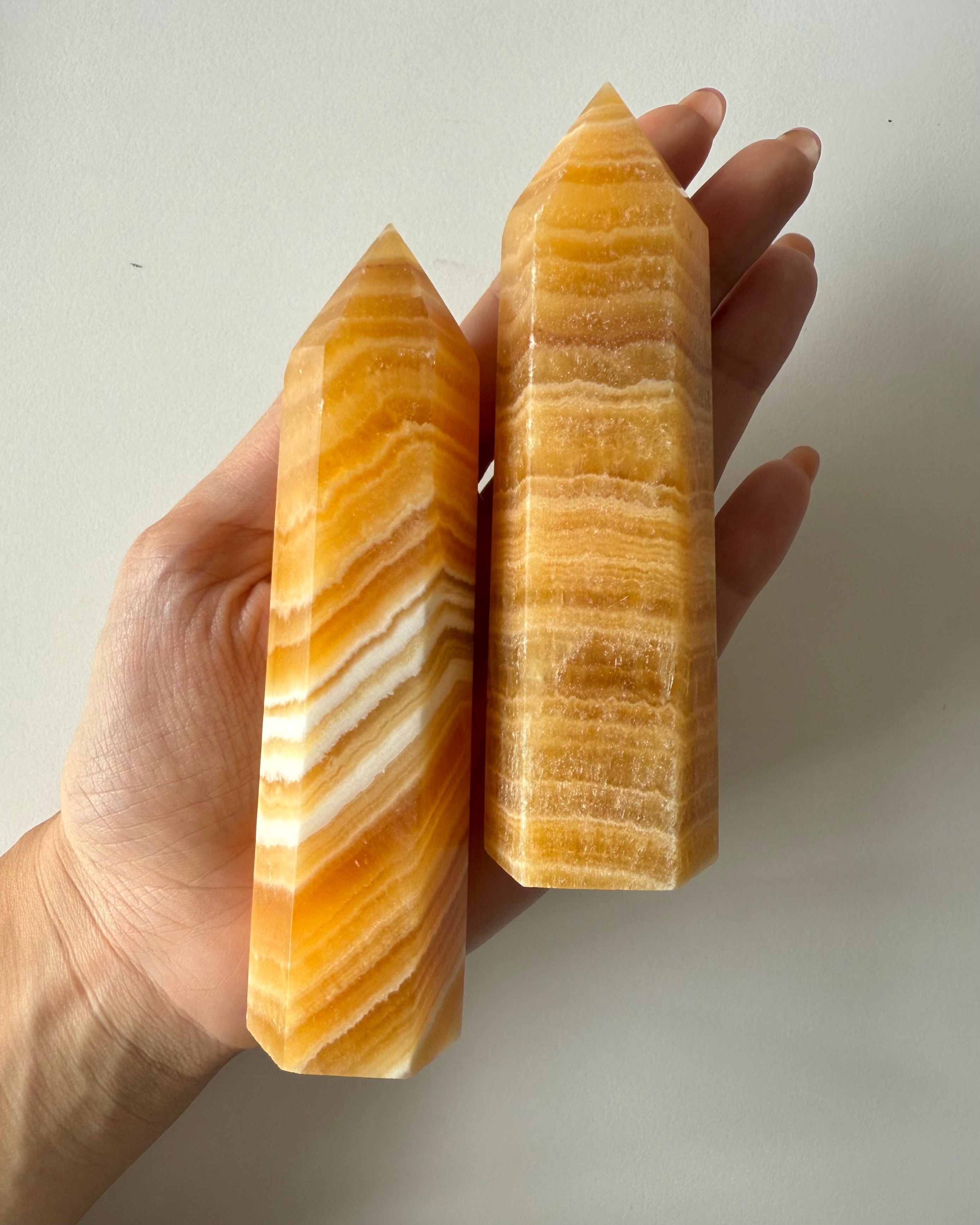 Torre in Calcite Miele