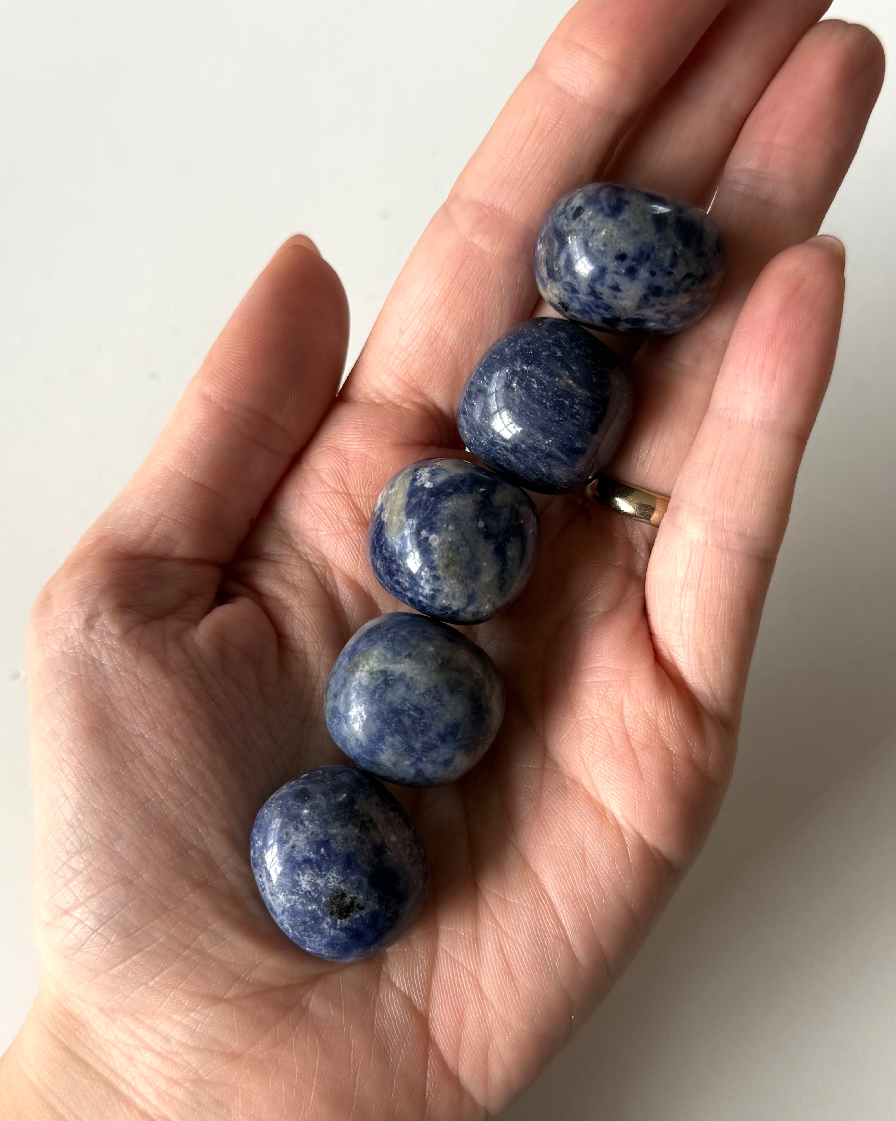 Sodalite burattata