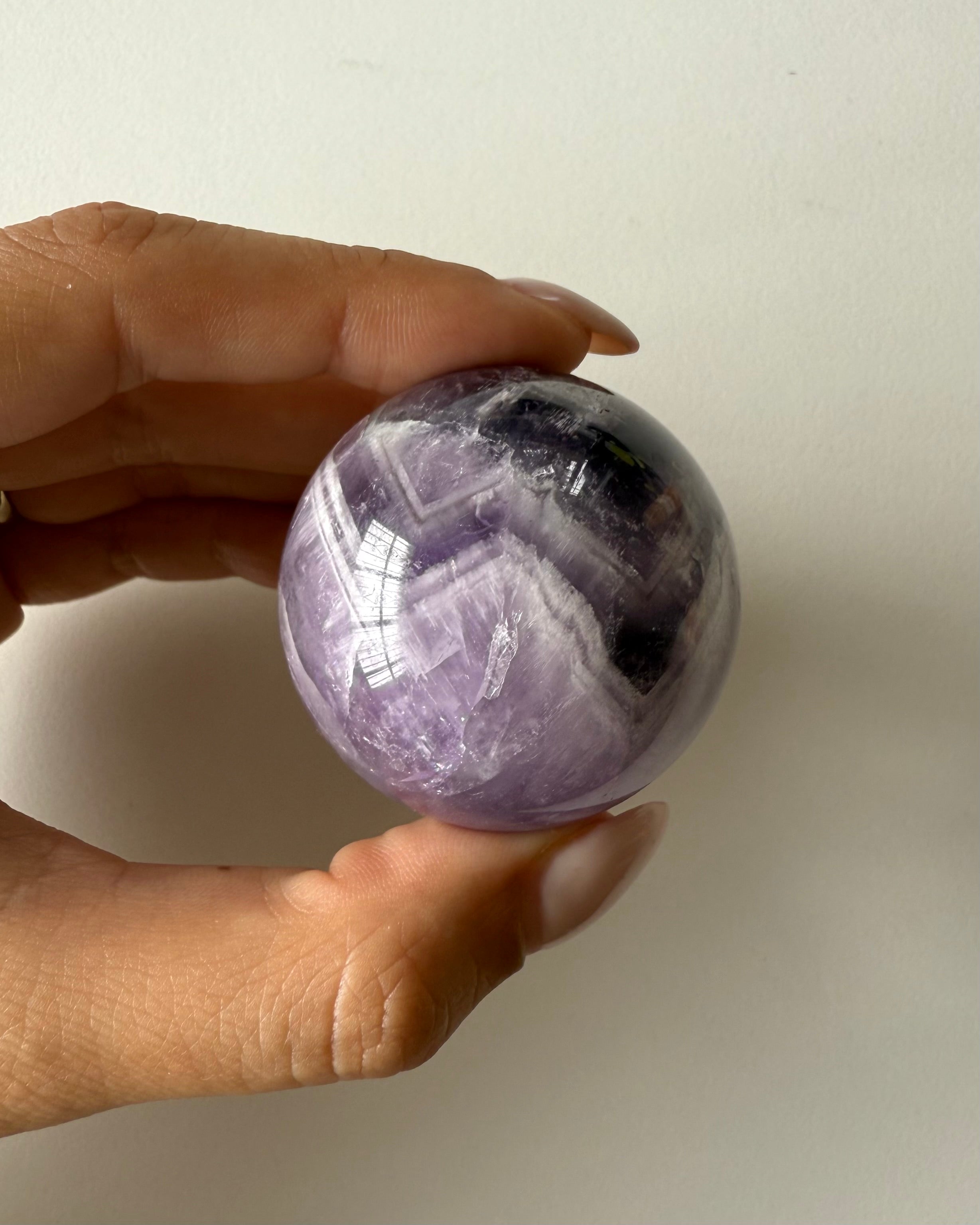 Sfera in Ametista Chevron