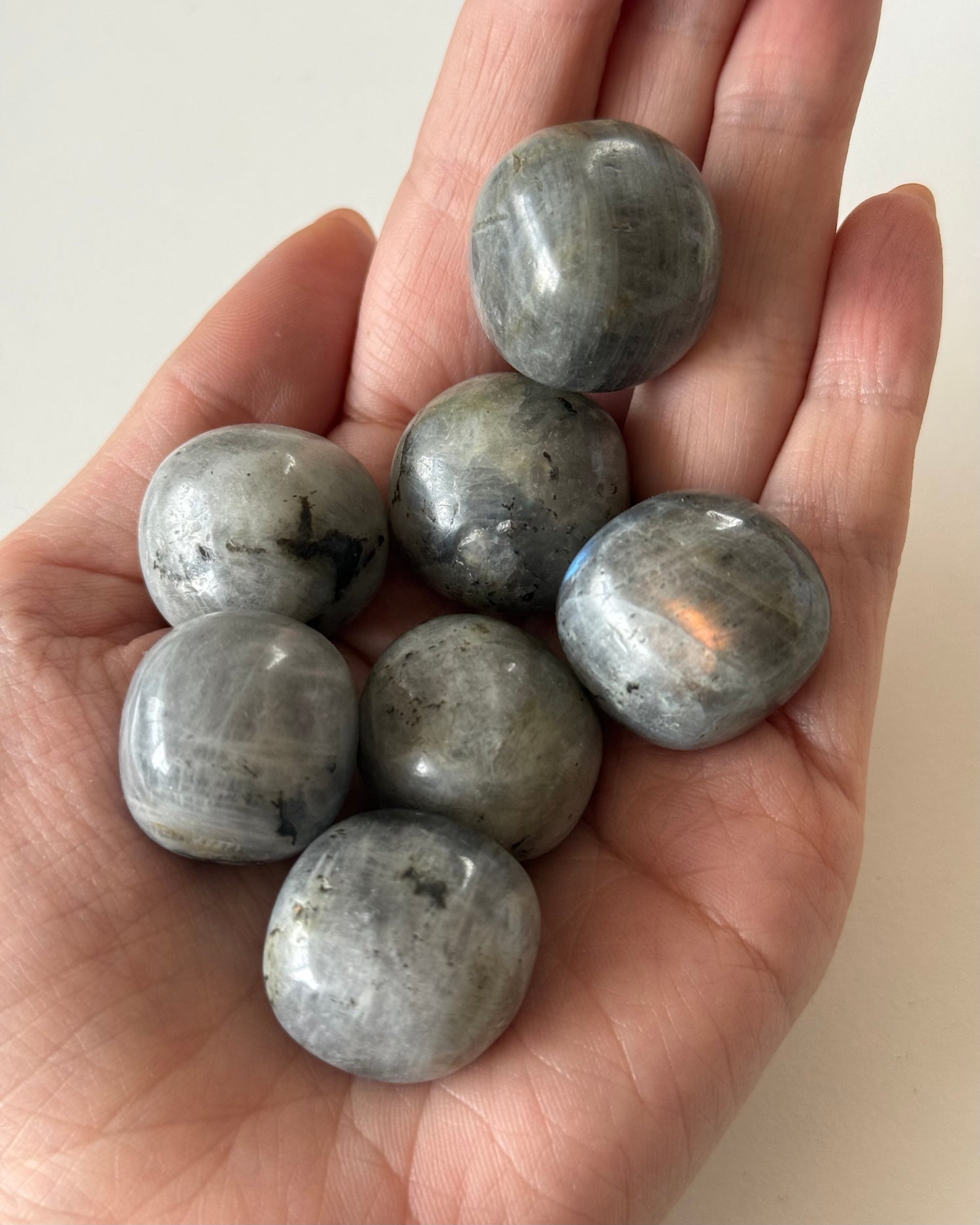 Labradorite burattata