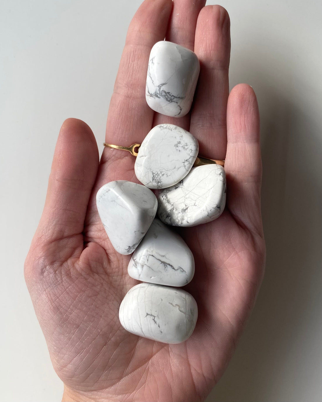 Howlite burattata (Magnesite)