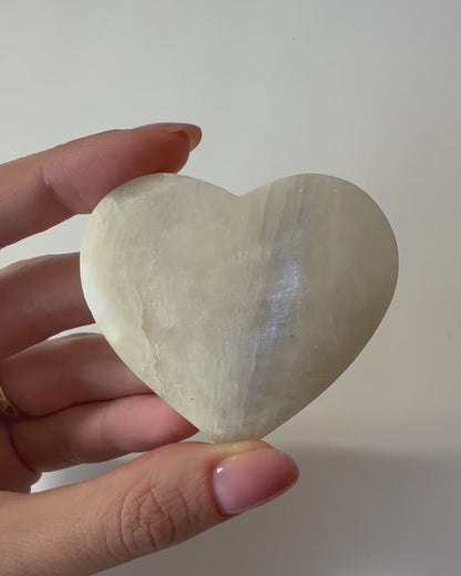 Cuore in Pietra di Luna